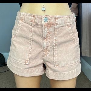 American Eagle light pink cargo shorts